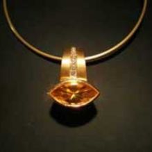 Halskette vom Goldschmiedeatelier Jimenez-Hildenbrand